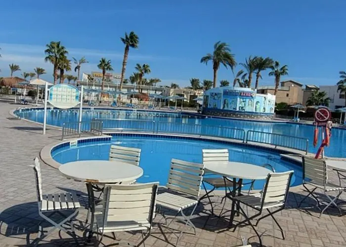 Lilyland & Waterpark 4*