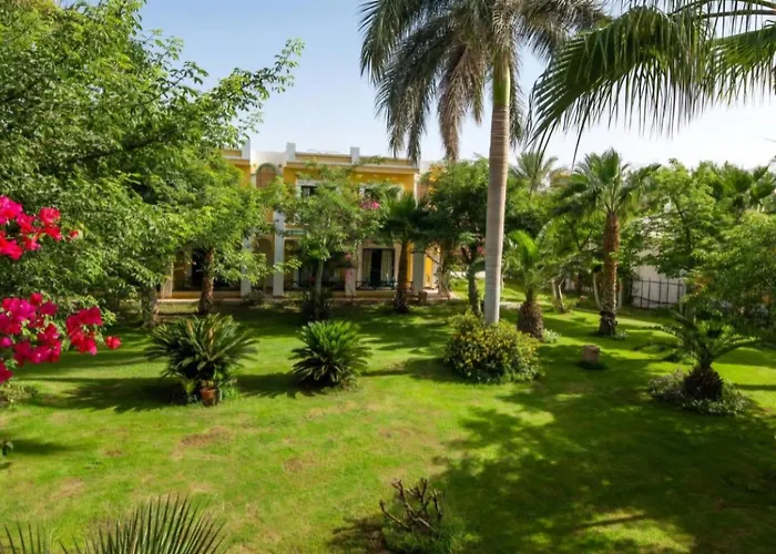 Lilyland & Waterpark Apart Otel